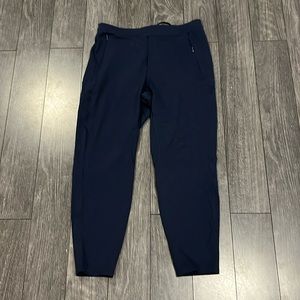 Lululemon Navy textured Pant (Like New) size Large